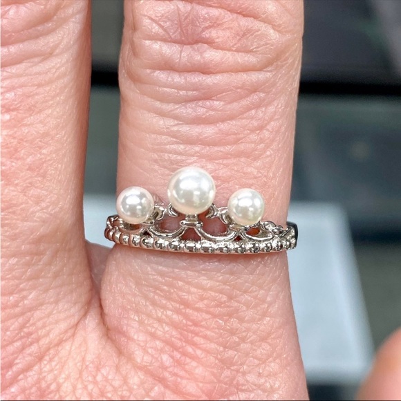 Genuine Freshwater Pearl Princess 3 Stone Crown Ring in 925 Sterling Silver - Picture 3 of 12
